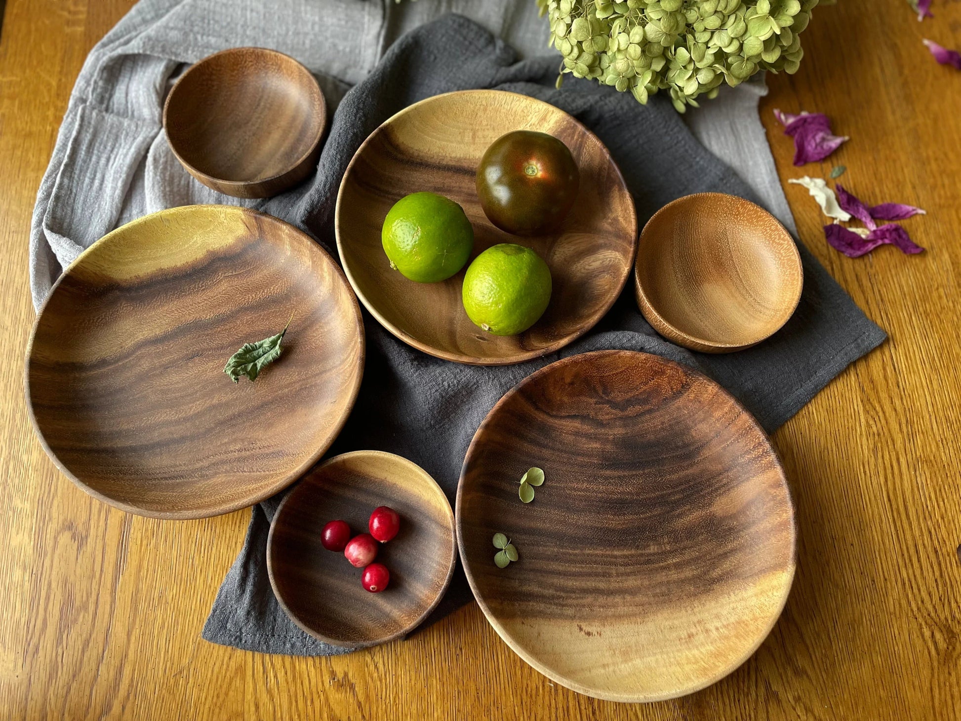 Acacia Wood Dinner Plates – Solid Wood Tableware, Multiple Sizes & Depths, Eco - Friendly Dining Essentials - Simplidecor