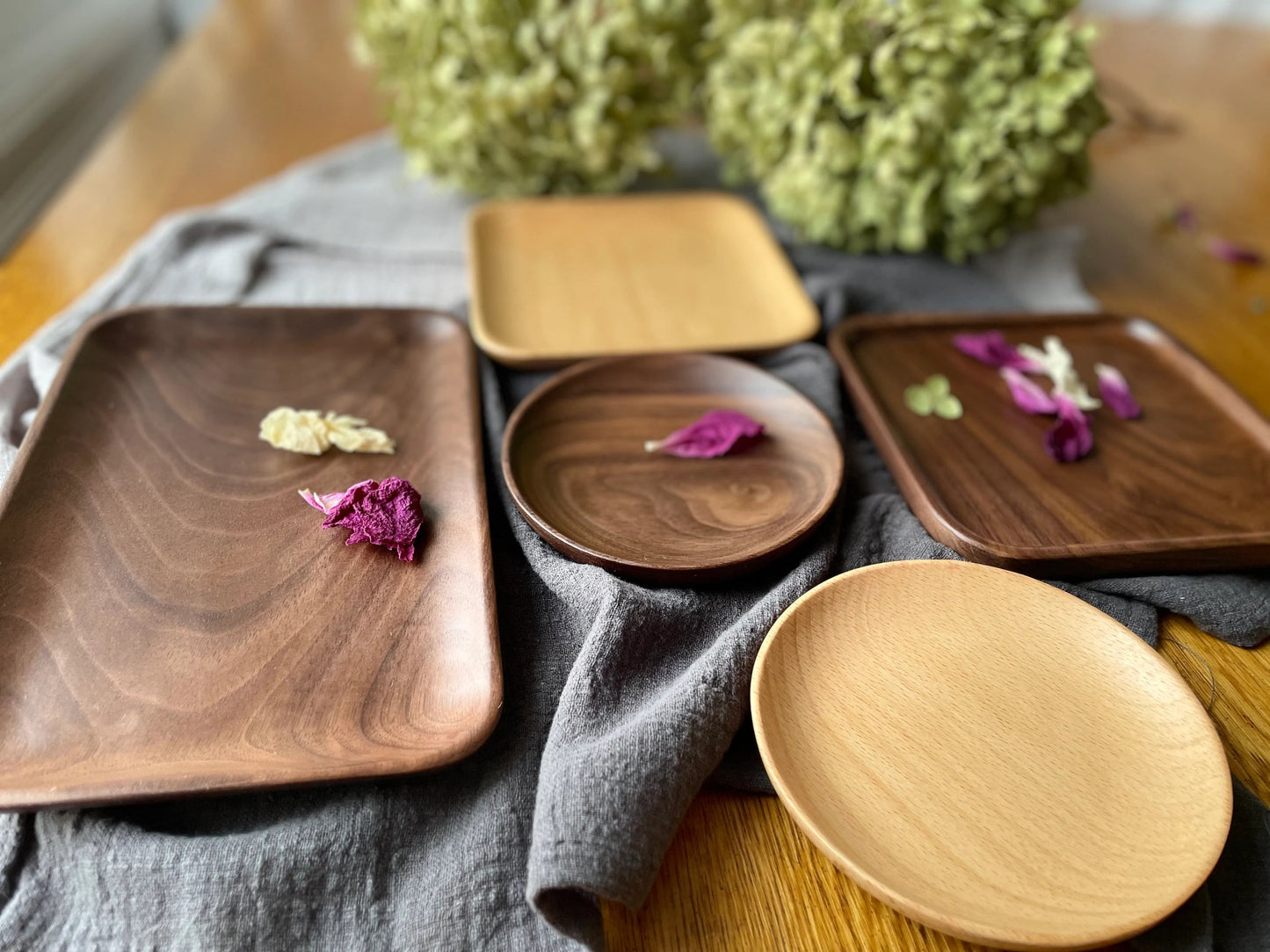 Beech & Walnut Wood Dining Plates – Minimalist Japanese Style Tableware, Round, Square & Rectangular - Simplidecor