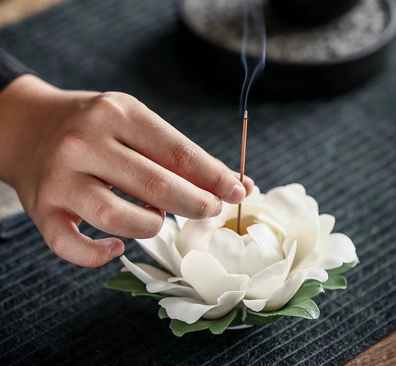 Blooming Tranquility: Handcrafted Ceramic Peony Flower Incense Holder – A Beautiful Home Accent for Yoga, Meditation, and Thoughtful Gifting - Simplidecor