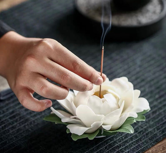 Blooming Tranquility: Handcrafted Ceramic Peony Flower Incense Holder – A Beautiful Home Accent for Yoga, Meditation, and Thoughtful Gifting - Simplidecor