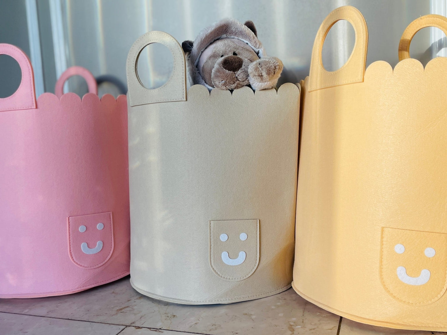 Cheerful Kids' Felt Storage Basket: Round Handle in Soft Pink, Beige, and Yellow. Foldable Design with Ample Space for a Tidy and Playful Room. Perfect for Children's Room Organization - Simplidecor