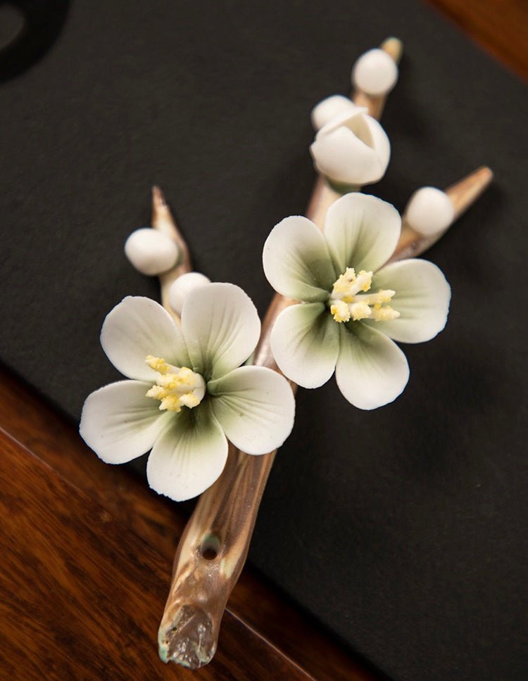 Elegance in Aroma: Handcrafted Ceramic Incense Holders with Plum Blossom and Osmanthus Branches – Perfect for Tranquil Homes and Thoughtful Gifts - Simplidecor
