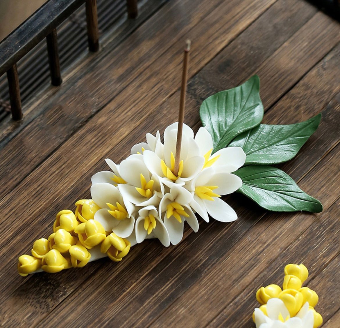 Elegance in Aroma: Handcrafted Ceramic Incense Holders with Plum Blossom and Osmanthus Branches – Perfect for Tranquil Homes and Thoughtful Gifts - Simplidecor