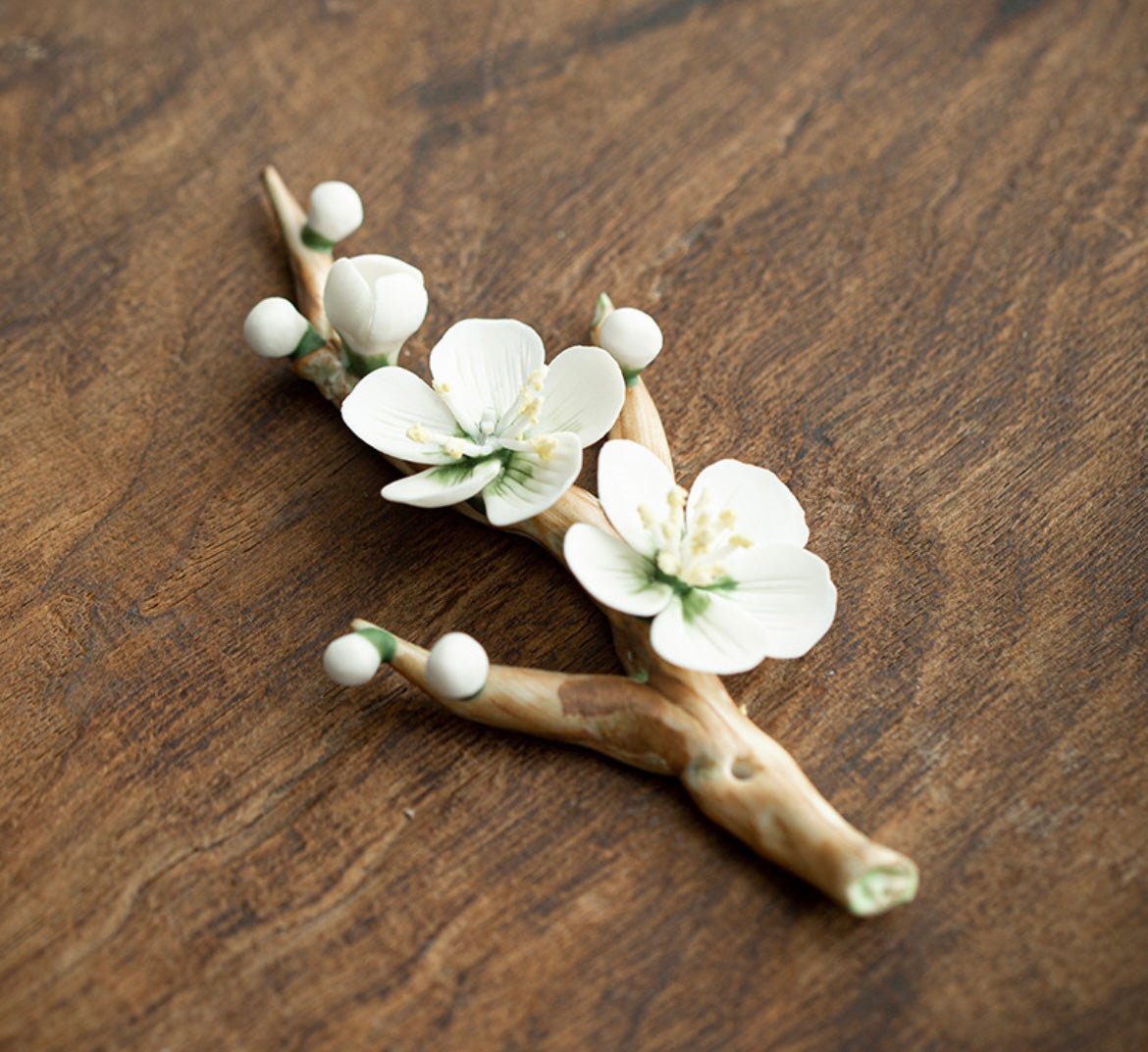 Elegance in Aroma: Handcrafted Ceramic Incense Holders with Plum Blossom and Osmanthus Branches – Perfect for Tranquil Homes and Thoughtful Gifts - Simplidecor