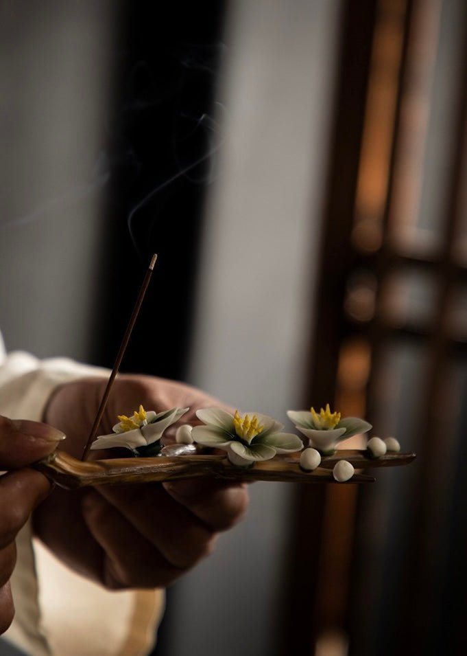 Elegance in Aroma: Handcrafted Ceramic Incense Holders with Plum Blossom and Osmanthus Branches – Perfect for Tranquil Homes and Thoughtful Gifts - Simplidecor