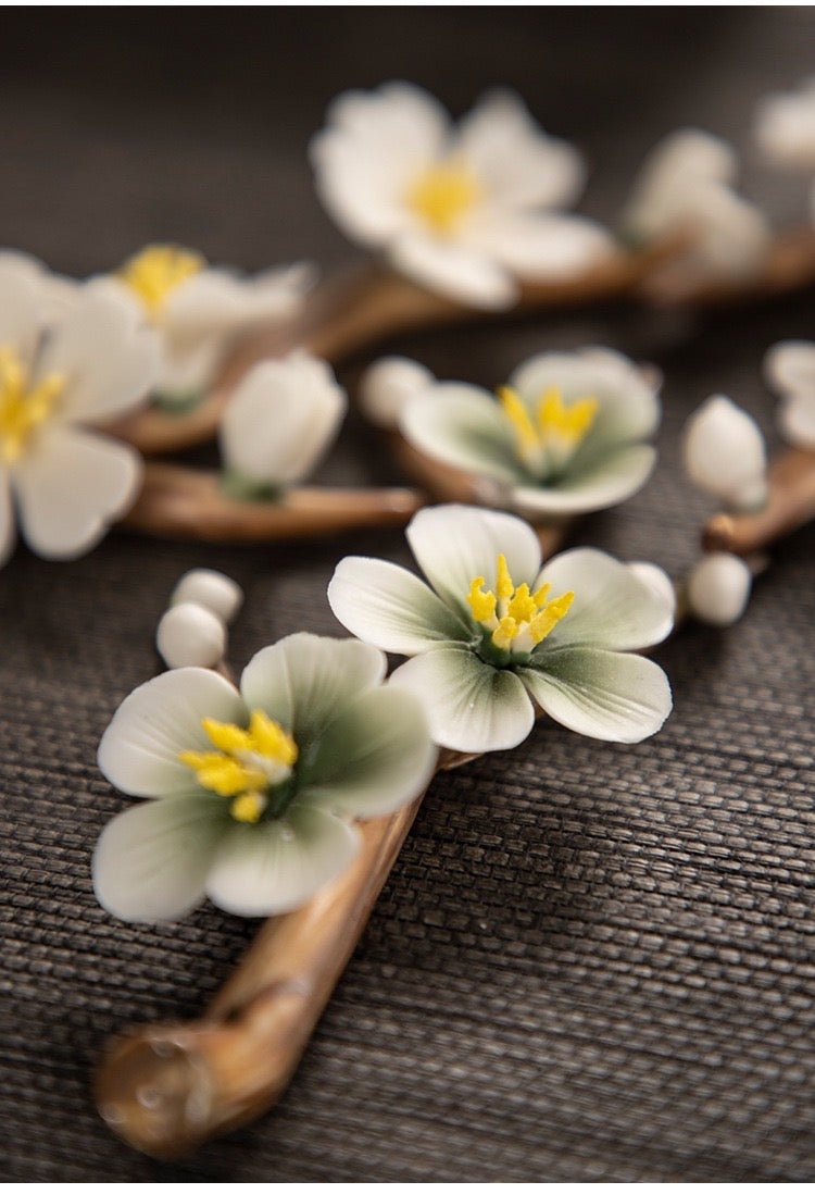 Elegance in Aroma: Handcrafted Ceramic Incense Holders with Plum Blossom and Osmanthus Branches – Perfect for Tranquil Homes and Thoughtful Gifts - Simplidecor