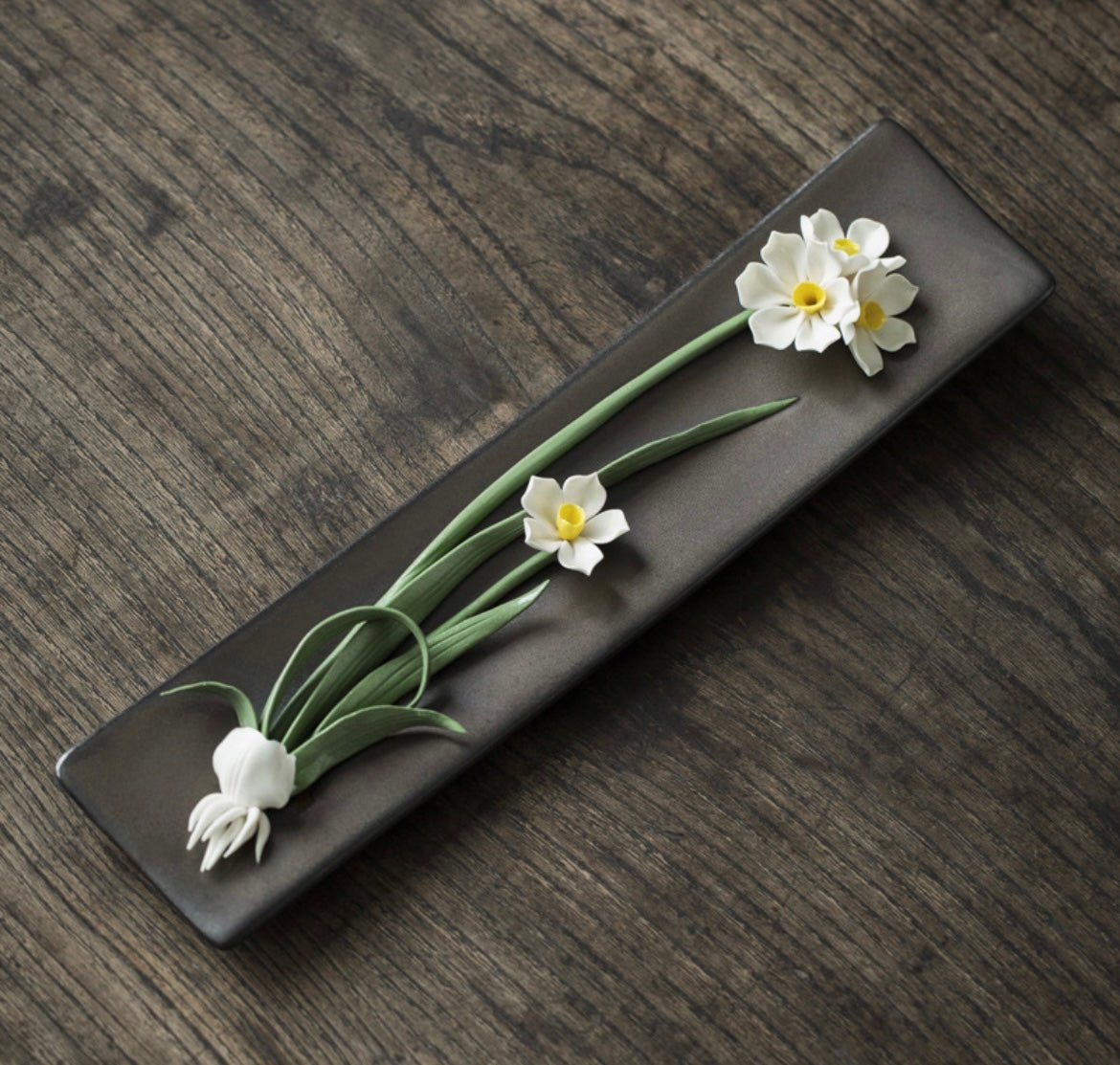 Elegance in Bloom: Handcrafted Ceramic Incense Tray with White Narcissus, Pink Peony, or Red Plum Blossom – Perfect Home Accent and Thoughtful Gift for Yoga Enthusiasts - Simplidecor