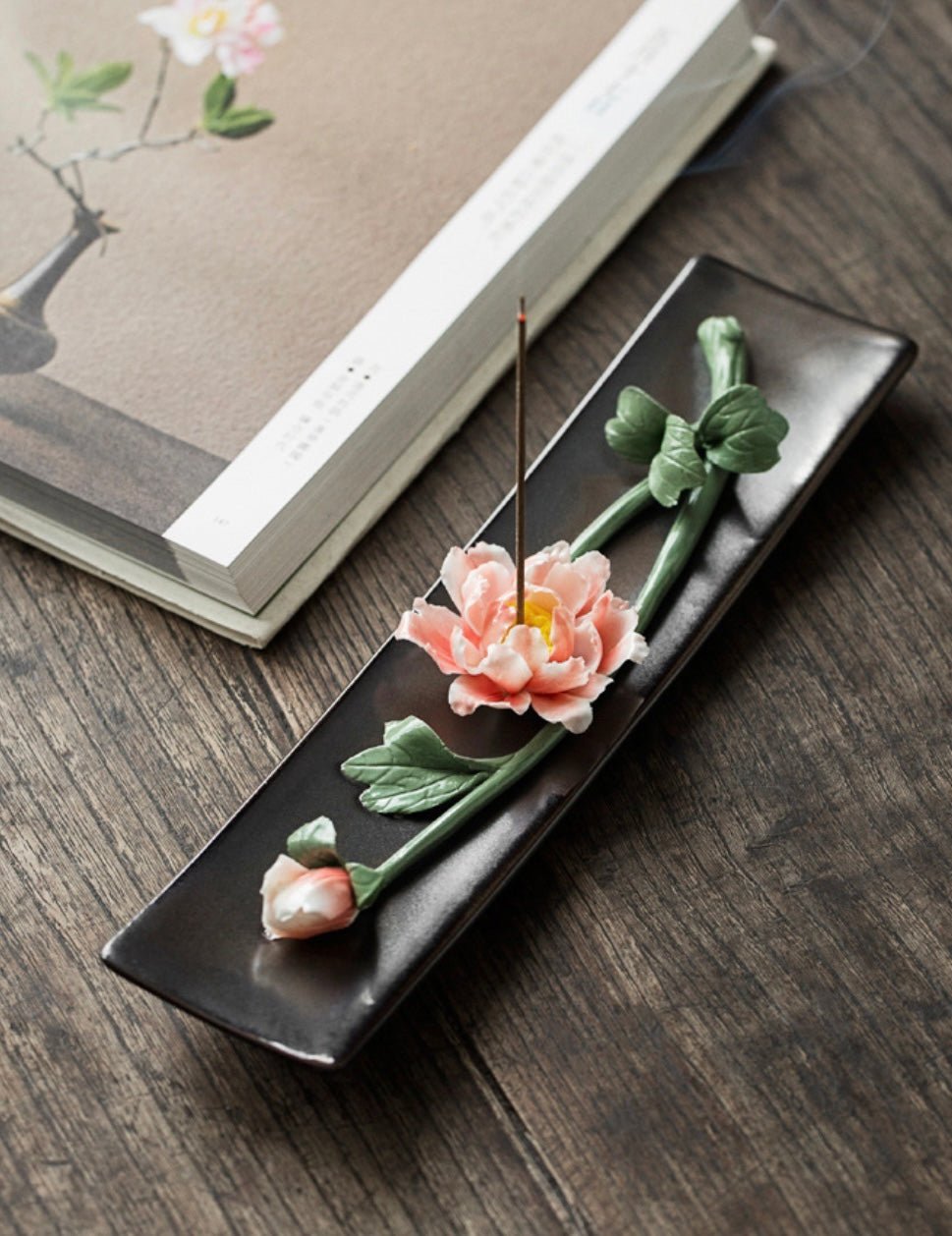 Elegance in Bloom: Handcrafted Ceramic Incense Tray with White Narcissus, Pink Peony, or Red Plum Blossom – Perfect Home Accent and Thoughtful Gift for Yoga Enthusiasts - Simplidecor