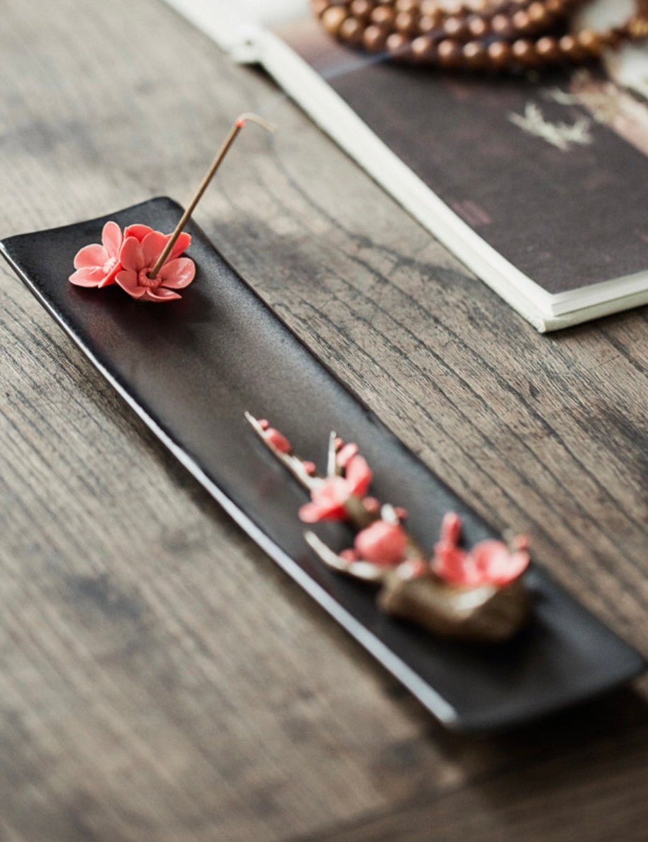 Elegance in Bloom: Handcrafted Ceramic Incense Tray with White Narcissus, Pink Peony, or Red Plum Blossom – Perfect Home Accent and Thoughtful Gift for Yoga Enthusiasts - Simplidecor