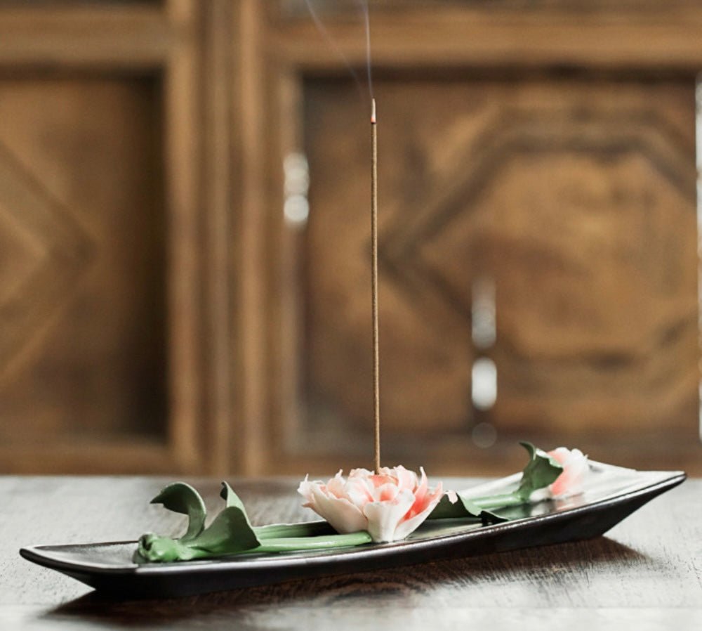 Elegance in Bloom: Handcrafted Ceramic Incense Tray with White Narcissus, Pink Peony, or Red Plum Blossom – Perfect Home Accent and Thoughtful Gift for Yoga Enthusiasts - Simplidecor