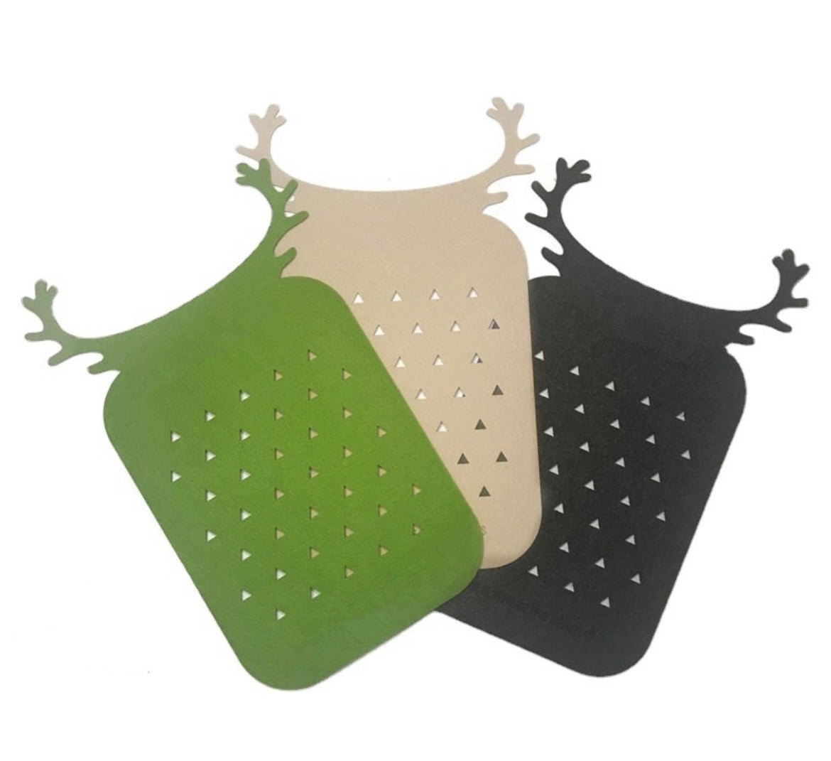 Elevate Your Christmas Decor with Stylish Reindeer Felt Table Mats: Versatile, Minimalist, and Charming Gifts in Green, Black, and Beige. Add a Touch of Holiday Magic to Your Table - Simplidecor