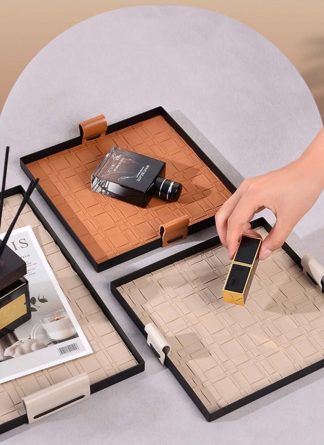 Elevate Your Home with Luxury: Embossed Leather Tray with Sleek Black Metal Accents – A Stylish and Versatile Gift for Every Occasion! - Simplidecor