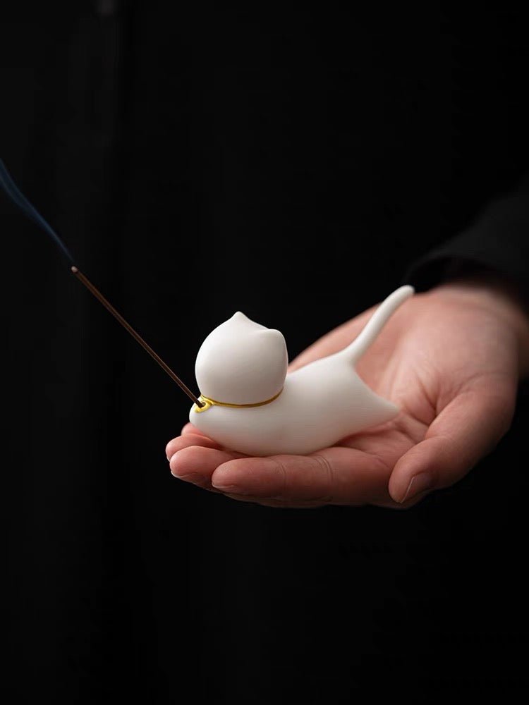 Elevate Your Space with Tranquility: White Jade Handcrafted Ceramic Cat Incense Holder – Ideal for Home and Study Décor, a Perfect Gift - Simplidecor