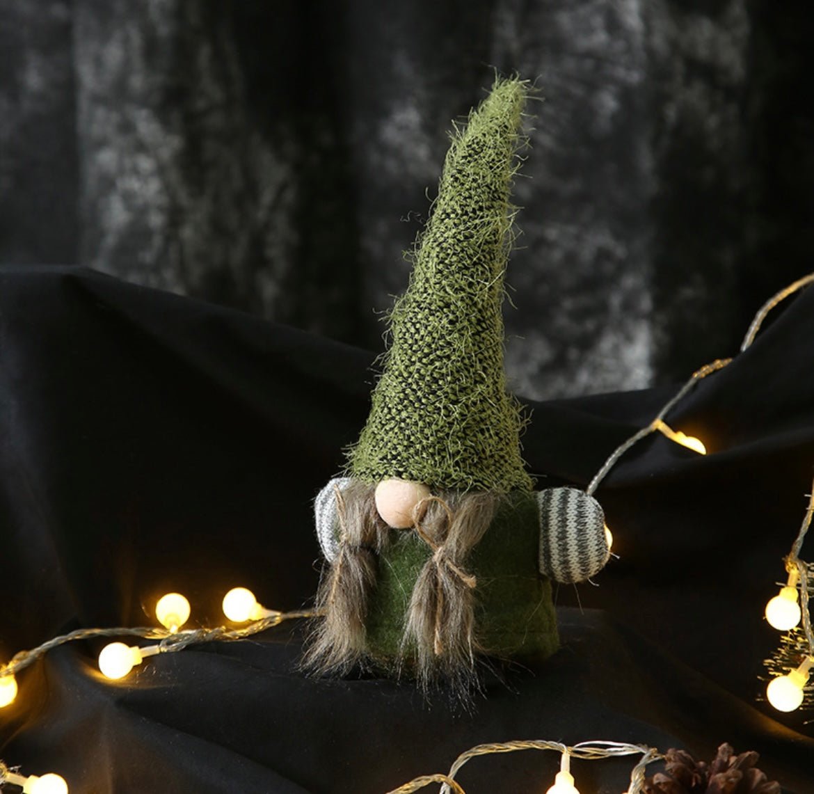 Forest Series Green Felt Gnome – Unique Christmas Decor & Gift for Kids, Whimsical Holiday Decoration - Simplidecor