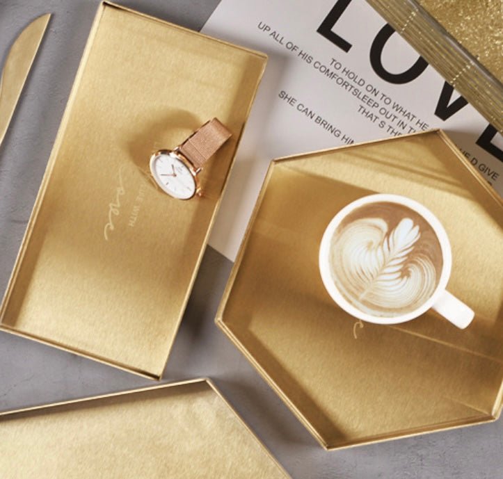 Golden Stainless Steel Tray: Elevate home decor with style. Ideal for serving essentials, showcasing jewelry, and festive decorations. Perfect for new home gifts or special occasions. - Simplidecor