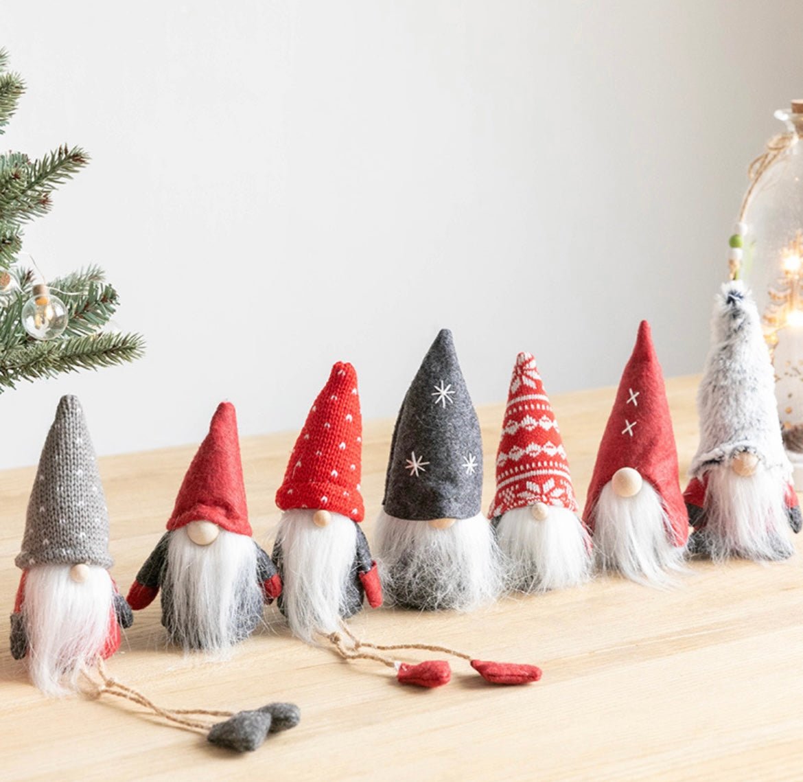 Handcrafted Gnome Series: Nordic Style Varieties for Ideal Christmas Gifts and Festive Scene Decor - Simplidecor