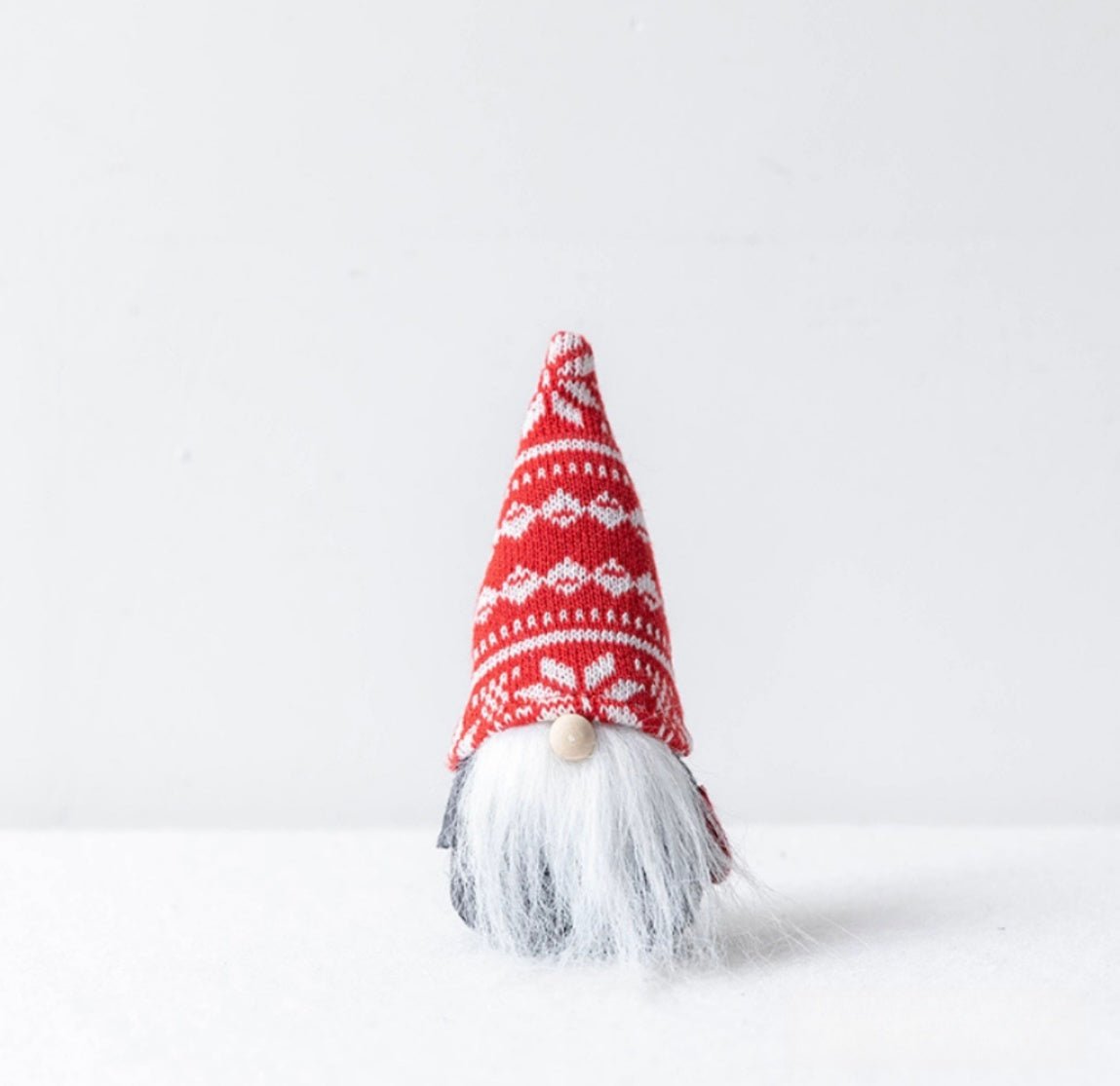 Handcrafted Gnome Series: Nordic Style Varieties for Ideal Christmas Gifts and Festive Scene Decor - Simplidecor