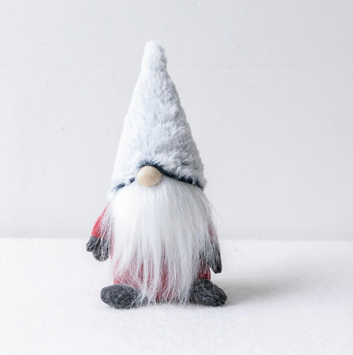 Handcrafted Gnome Series: Nordic Style Varieties for Ideal Christmas Gifts and Festive Scene Decor - Simplidecor