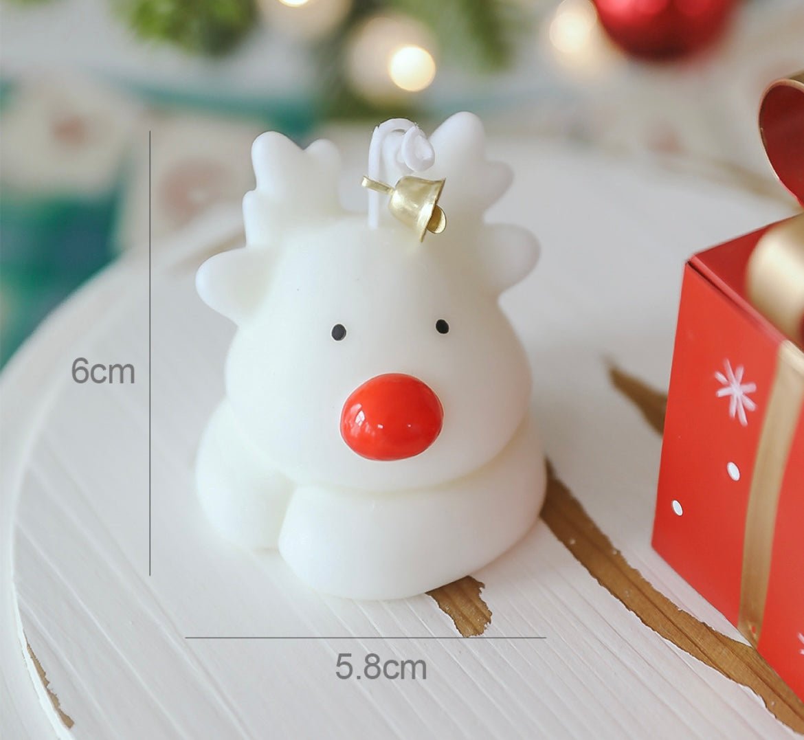 Handmade Christmas Candles: Adorable Snowman, White Reindeer, and Red - Nosed Reindeer Designs for Festive Joy and Perfect Holiday Gifting! - Simplidecor