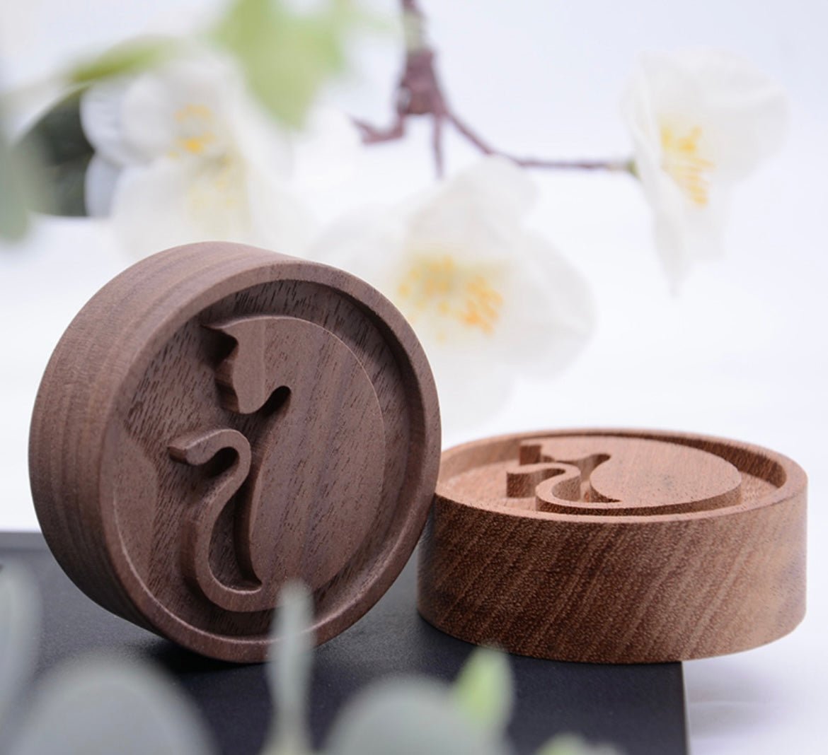 Natural Tranquility: Wooden Essential Oil Diffusers for Serene Spaces - Simplidecor