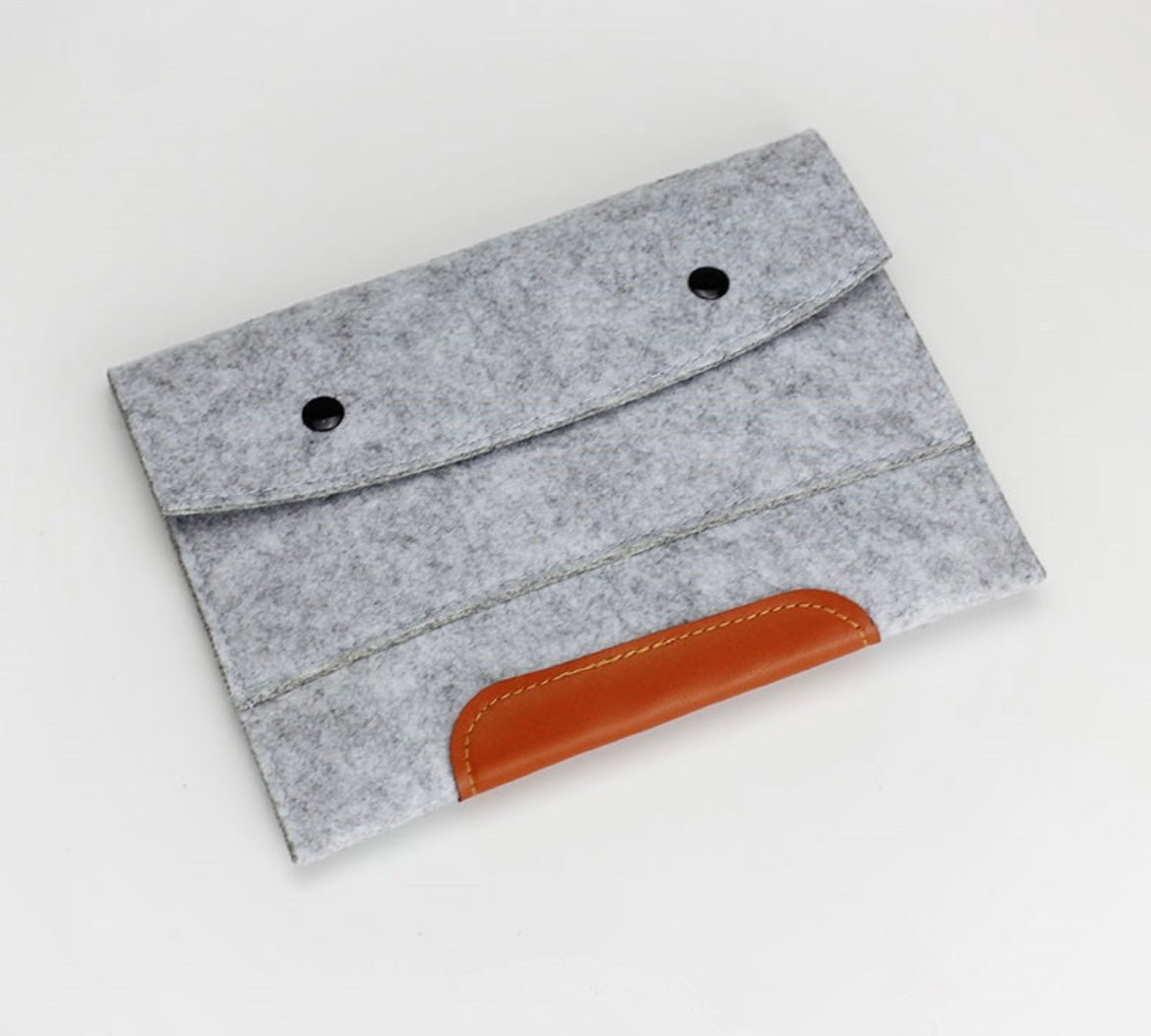 Organize in Style: Felt Storage Pouch for Documents and IDs in Light or Dark Gray. A Stylish Gift for Tidy Living! - Simplidecor