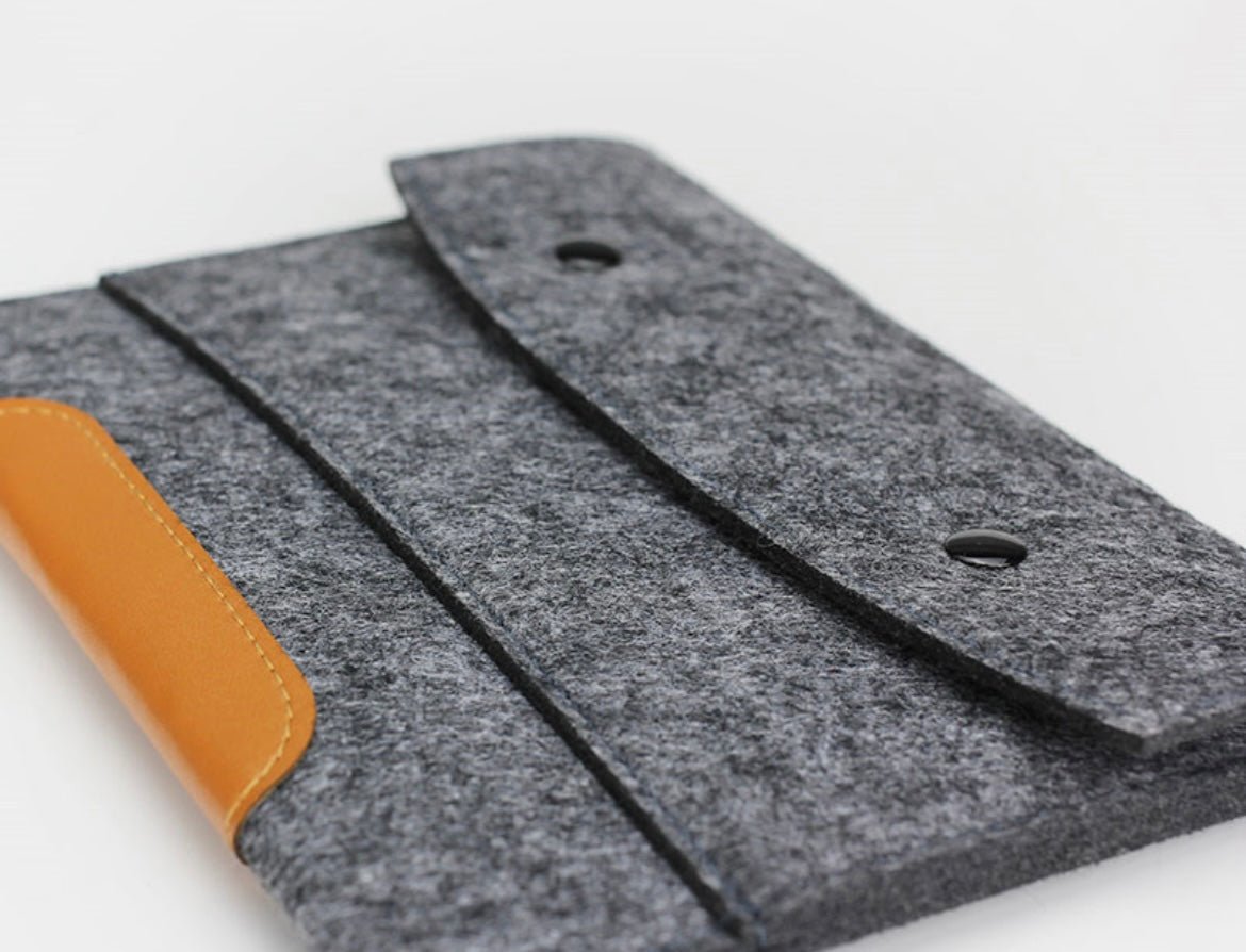 Organize in Style: Felt Storage Pouch for Documents and IDs in Light or Dark Gray. A Stylish Gift for Tidy Living! - Simplidecor