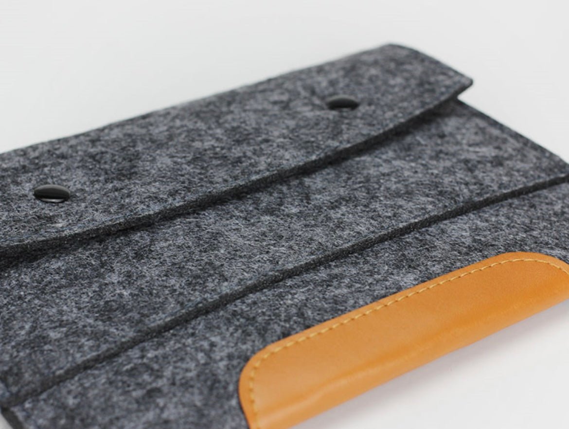 Organize in Style: Felt Storage Pouch for Documents and IDs in Light or Dark Gray. A Stylish Gift for Tidy Living! - Simplidecor