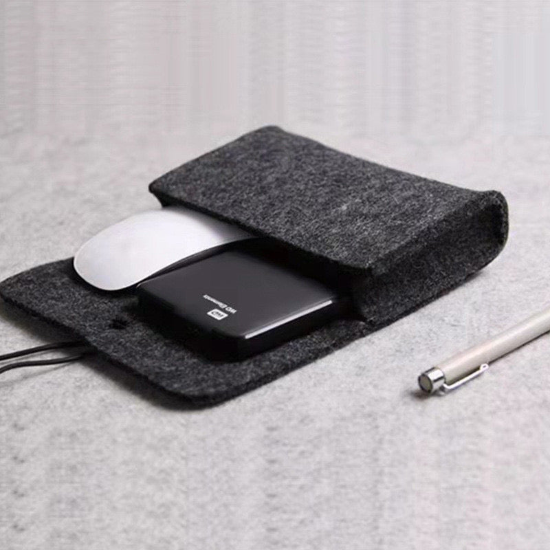 Simplify On - the - Go Organization with our Minimalist Felt Storage Pouch: Perfect for Chargers, Hard Drives, and Essentials. Light and Dark Gray Options for Effortless Style and Convenience! - Simplidecor