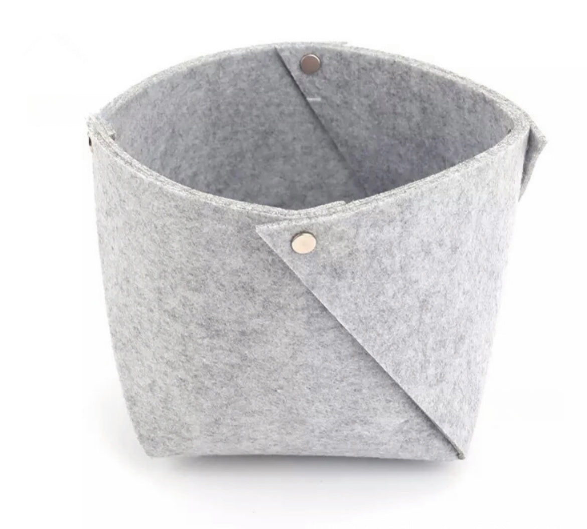 Simplify Your Space with Button - Assembled Felt Storage Basket: Minimalist Design in Light and Dark Gray. Easy Assembly for Tidy Desktops. Effortless Style and Convenience for Home Organization! - Simplidecor