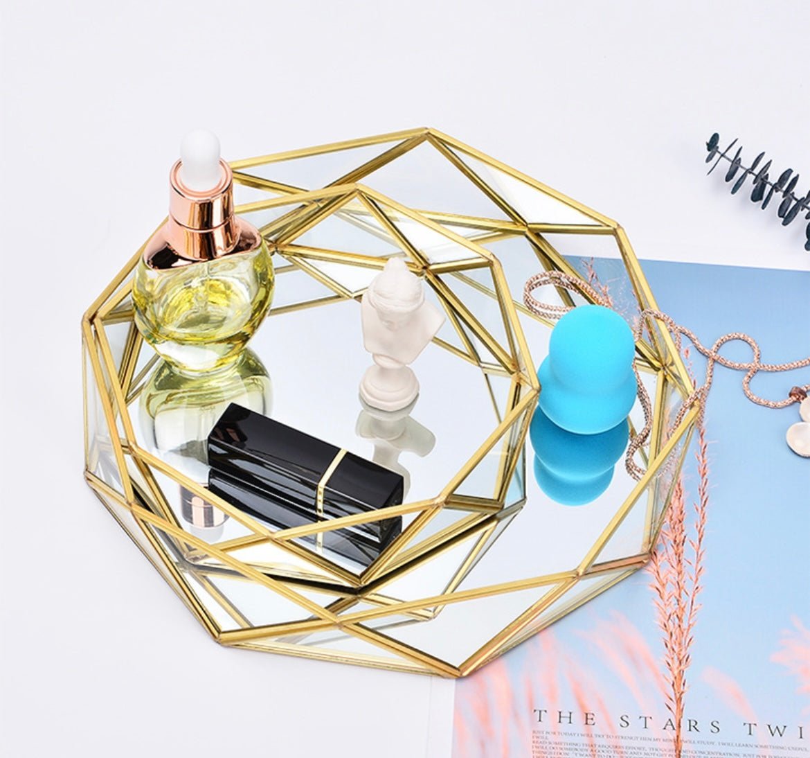 Sophisticated Glass and Gold Polygon Storage Tray: A Minimalist Statement for Modern Living - Simplidecor