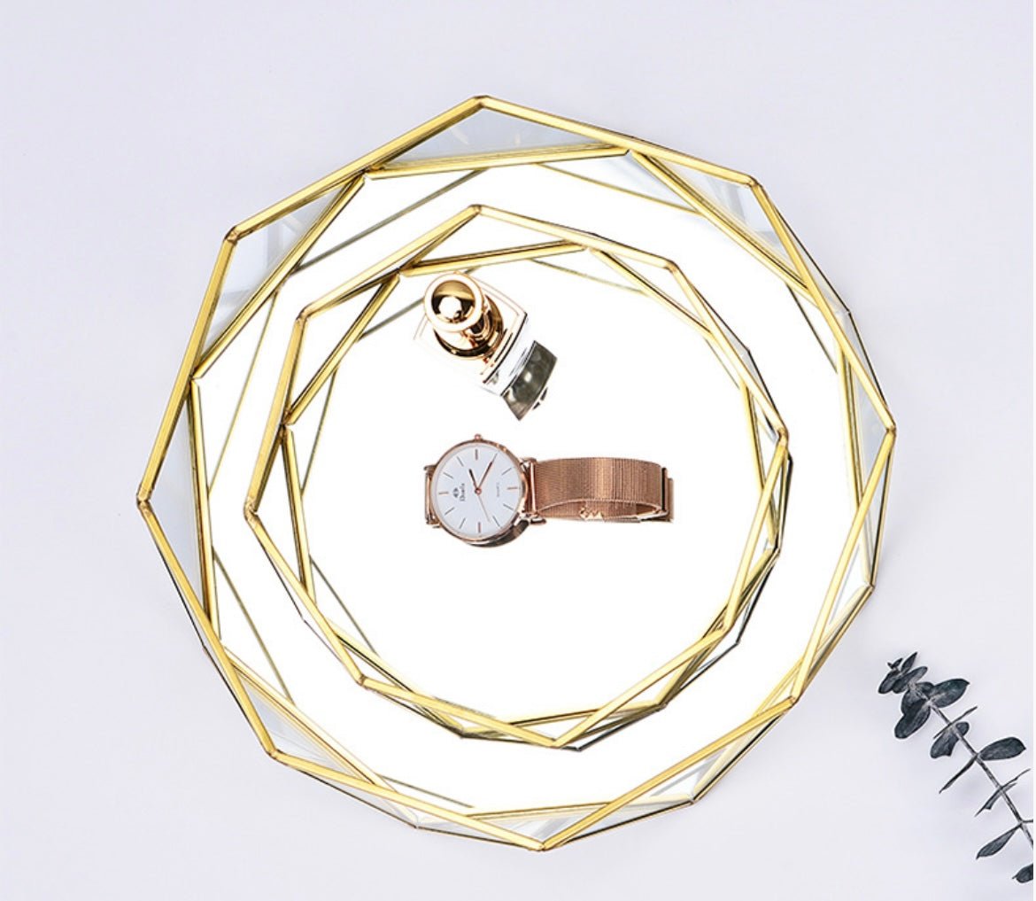 Sophisticated Glass and Gold Polygon Storage Tray: A Minimalist Statement for Modern Living - Simplidecor