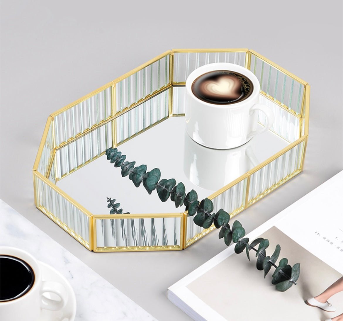 Sophisticated Glass Storage Tray: Elevate Your Space with Minimalist Elegance - Simplidecor