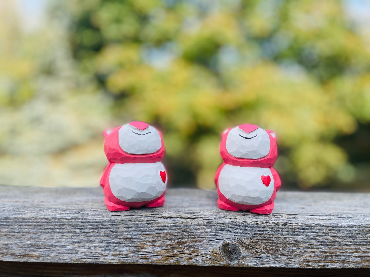 Strawberry Bear Carving: Handcrafted Wood Art - Simplidecor