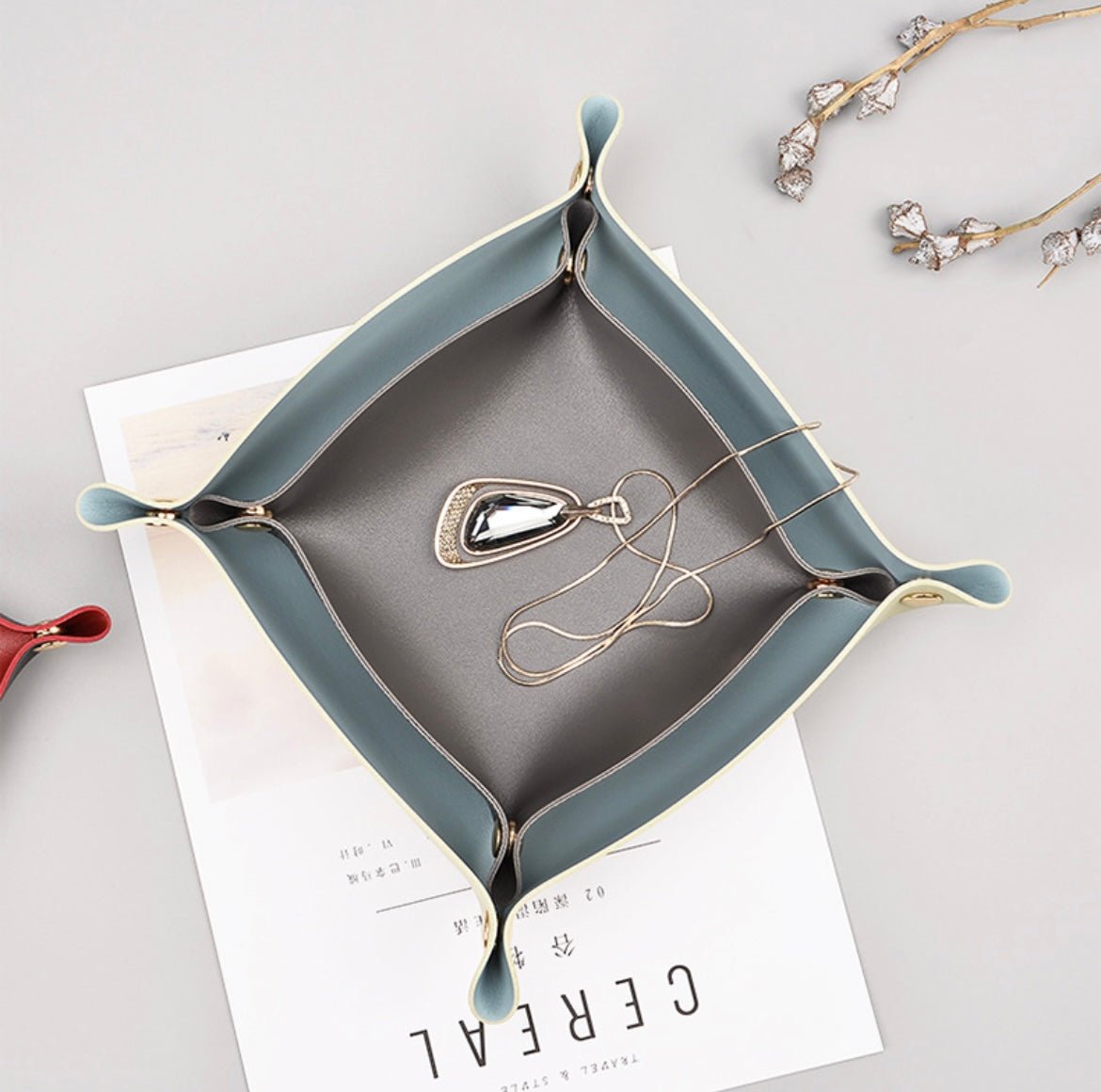 Stylish Desktop Organizer Box: Leather Exterior, Gold Clasp, Perfect for Home Office Storage and a Thoughtful Gift for Him - Simplidecor